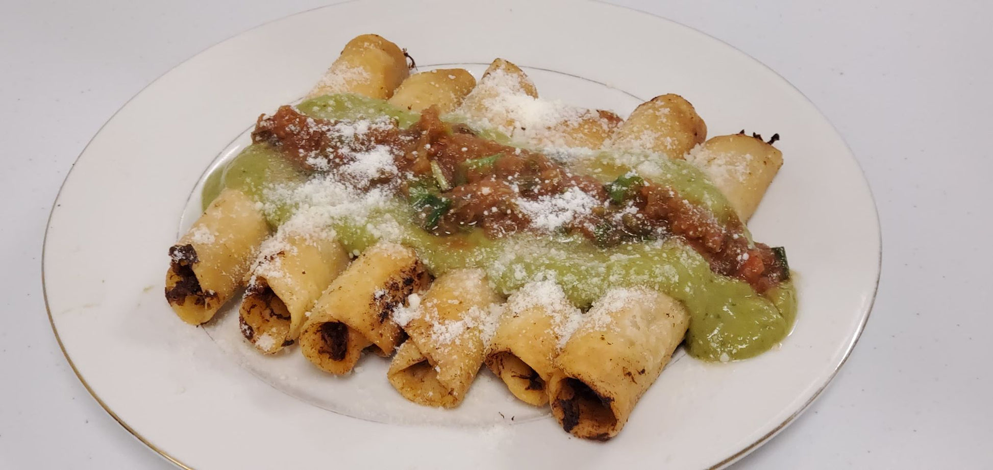flautas with toppings